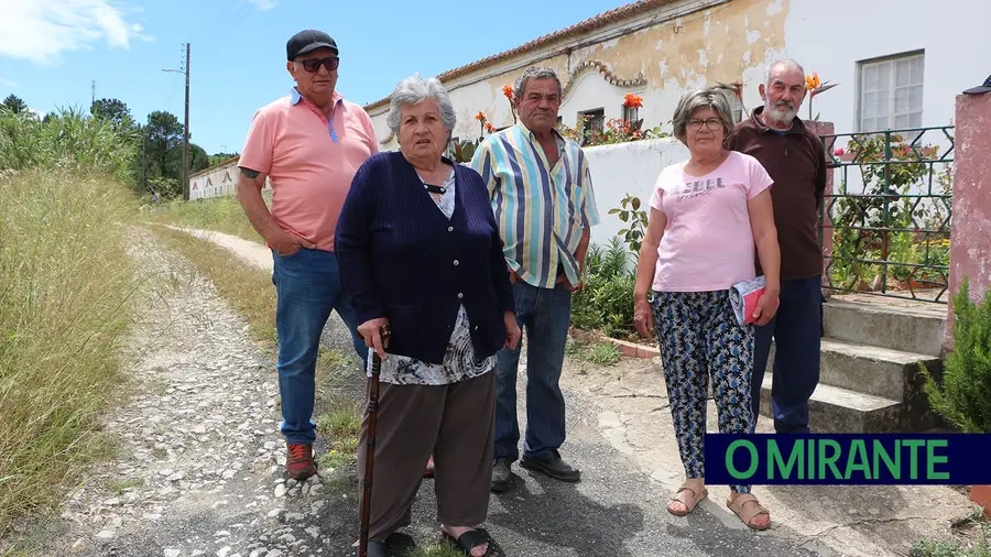 Vídeo. Famílias de Alcoentre despejadas de bairros degradados do Estado