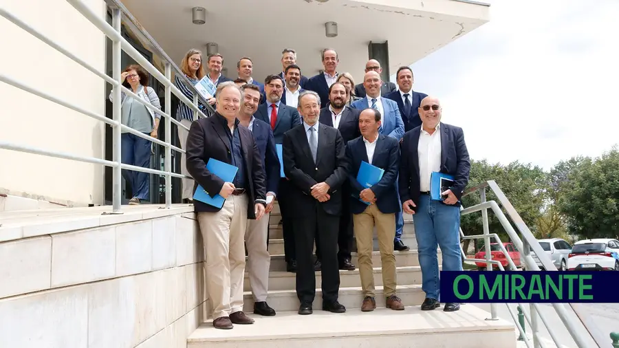 Galeria de Fotos. Entidades e municípios assinam declaração para gestão sustentável da água