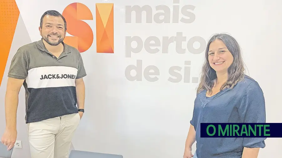 José Pina Fernandes e Eunice dos Santos são os sóciosgerentes da Soluções Ideais Imobiliária. fotoDR