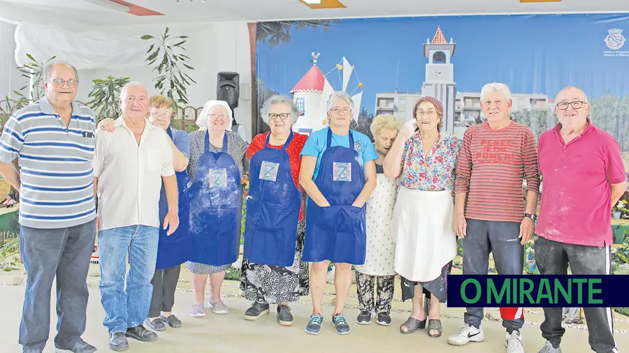 Associação de Reformados, Pensionistas e Idosos da Freguesia do Sobralinho ensinou centenas de crianças a arte de fazer pão