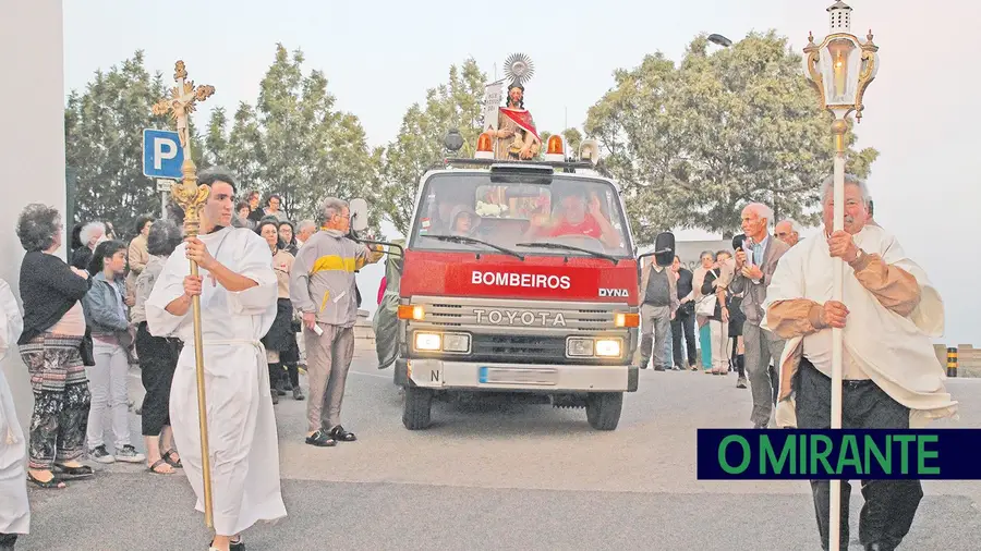 Procissão de Alhandra sai para as ruas domingo, dia 19, às 21h00