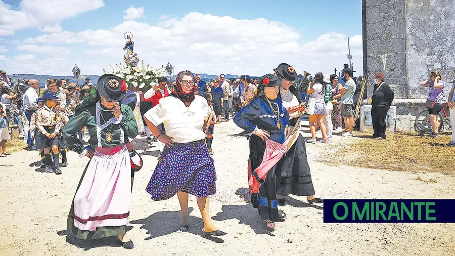 A festa religiosa de Alcamé atrai cada vez mais jovens de Vila Franca de Xira. Foto – Ernesto Mateus