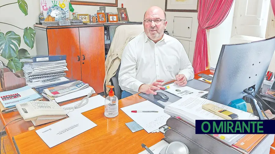 Miguel Borges, presidente da Câmara do Sardoal, diz que redução de horário do balcão da Caixa Geral de Depósitos na vila vai provocar constrangimentos