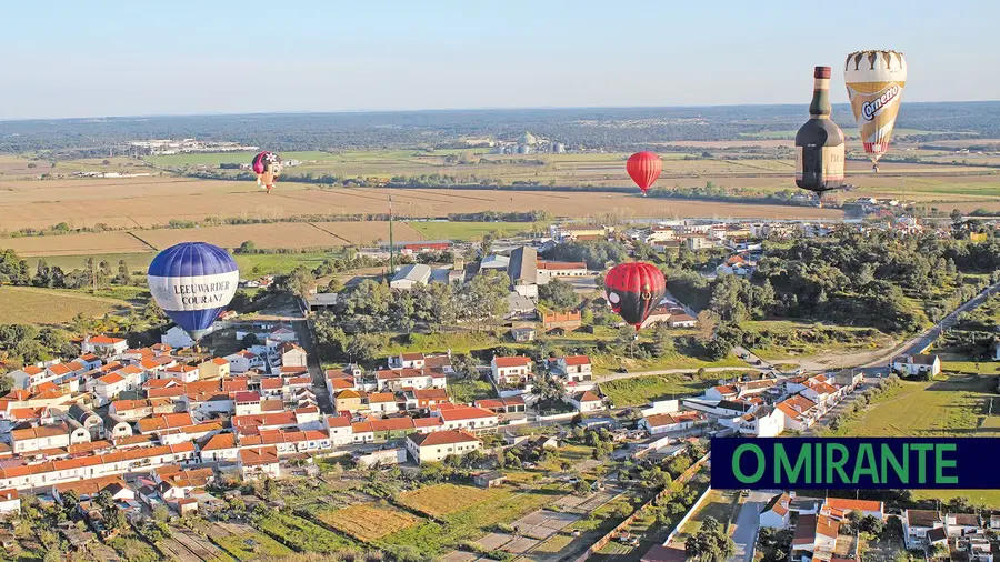 O Festival de Balonismo atrai sempre muitos turistas a Coruche e embeleza o concelho