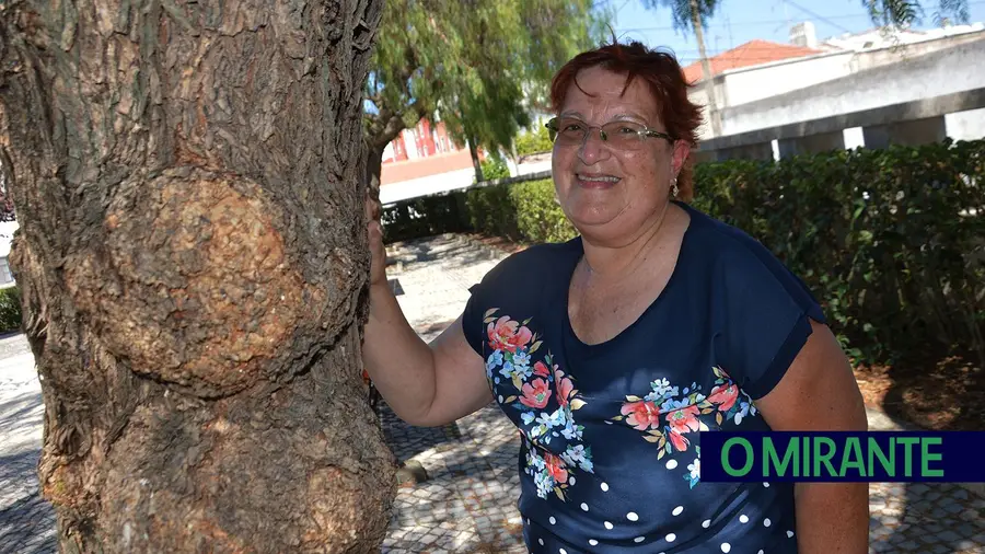 Maria João Amante, professora e dirigente associativa, foi distinguida com o galardão de mérito da União de Freguesias de Alverca do Ribatejo e Sobralinho pelo seu percurso profissional e cívico