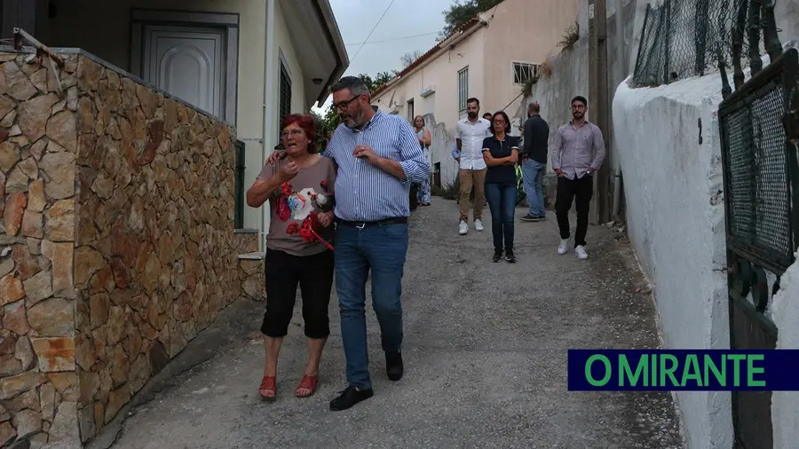Moradores querem que a câmara de Vila Franca de Xira seja mais diligente na luta contra a expansão da pedreira da Cimpor em A-dos-Melros