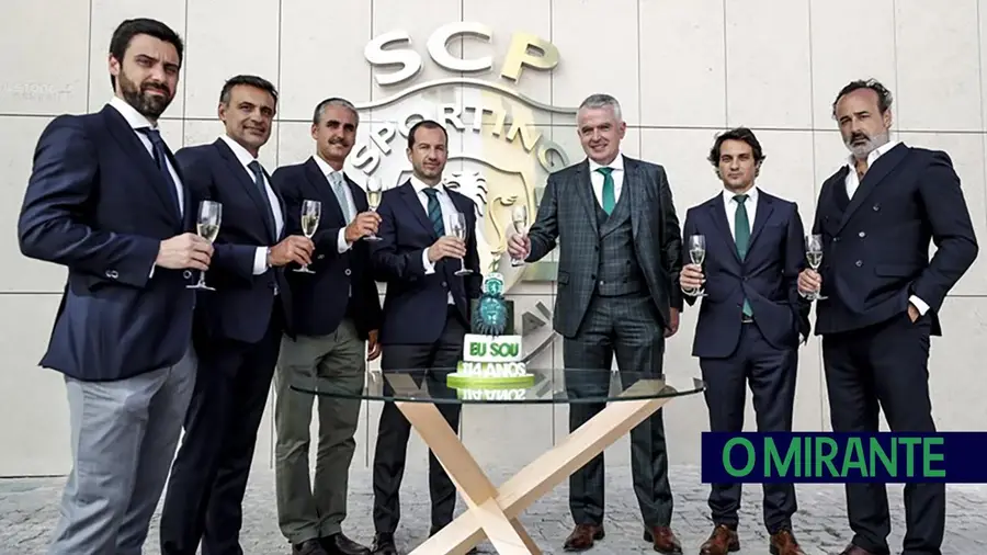 Ricardo Jorge (à esquerda de Frederico Varandas) é adminstrador da Filstone, um dos principais patrocinadores do Sporting Clube de Portugal – Foto Sporting CP