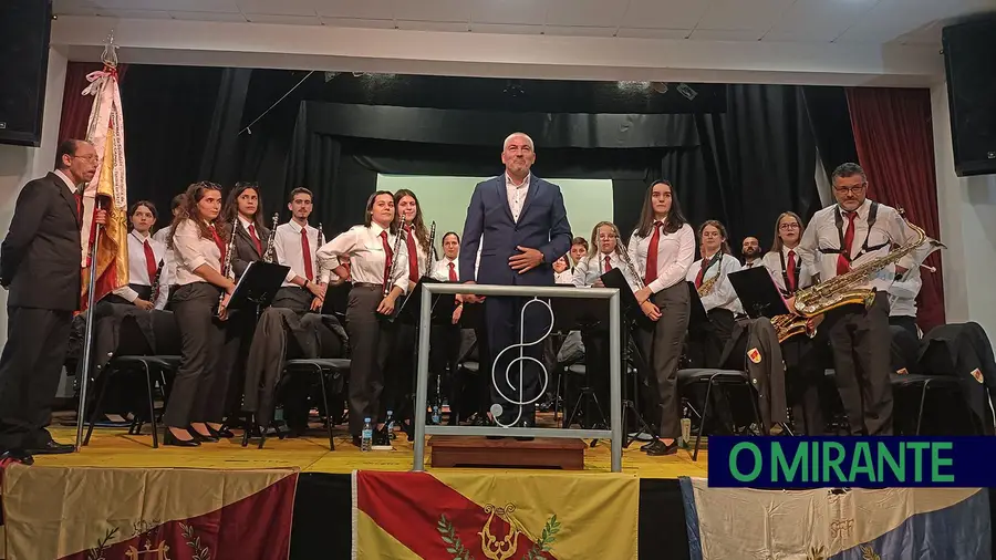Banda apresentada em dia de aniversário foi a maior alguma vez existente na associação