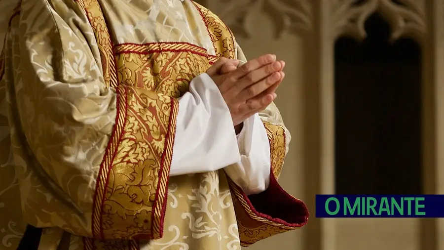 padre igreja