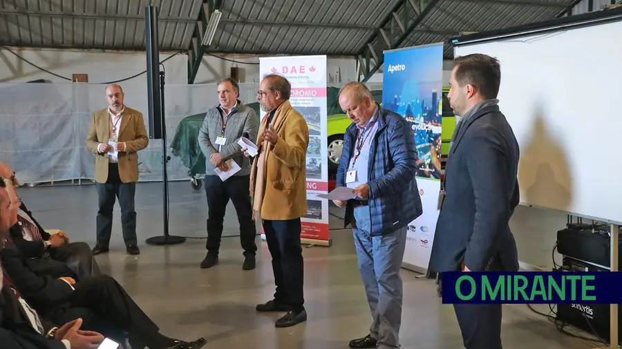 Evento reuniu forças de segurança, bombeiros e responsáveis de empresas transportadoras. fotoDR