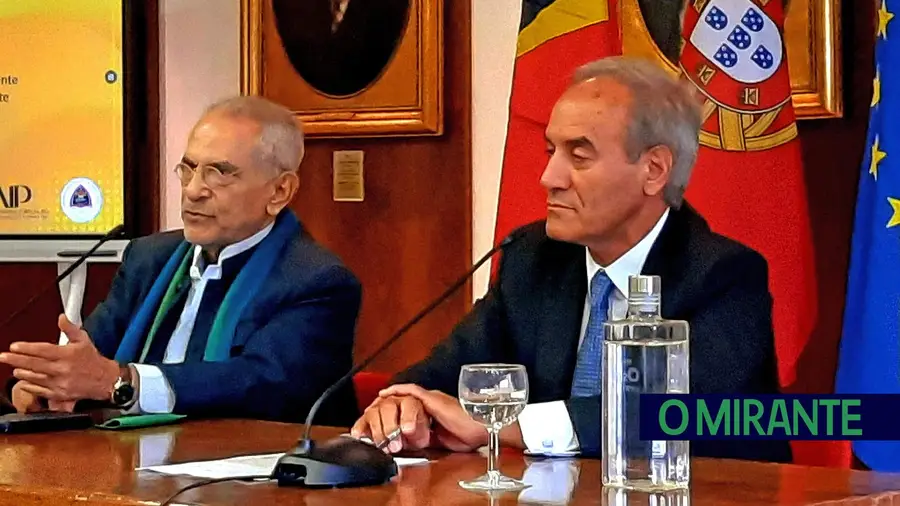 José Ramos Horta e José Eduardo Carvalho estiveram juntos em encontro promovido pela AIP. fotoDR