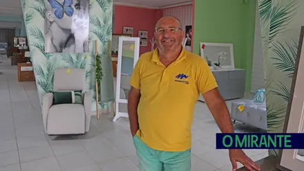 José Santos é o proprietário dos Móveis Mendes, em Vilar dos Prazeres, concelho de Ourém, há cerca de quatro anos