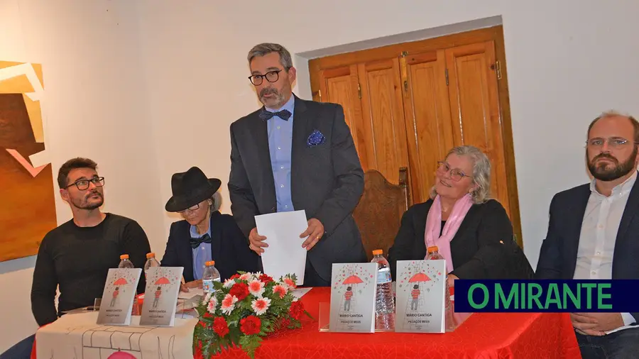 Esta poesia que nos seca a garganta… Esta poesia que nos seca a garganta…