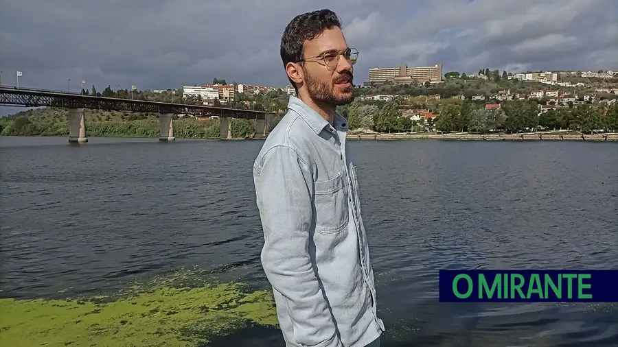 Nelson Bonito quer fazer carreira no mundo da música Nelson Bonito quer fazer carreira no mundo da música