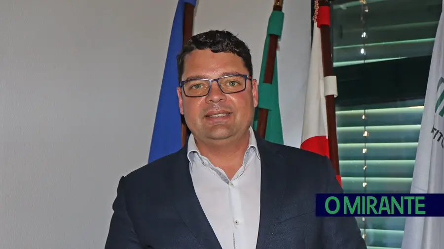 “Investimos na formação dos jovens e não somos capazes de fixar esse talento e investimento” “Investimos na formação dos jovens e não somos capazes de fixar esse talento e investimento”