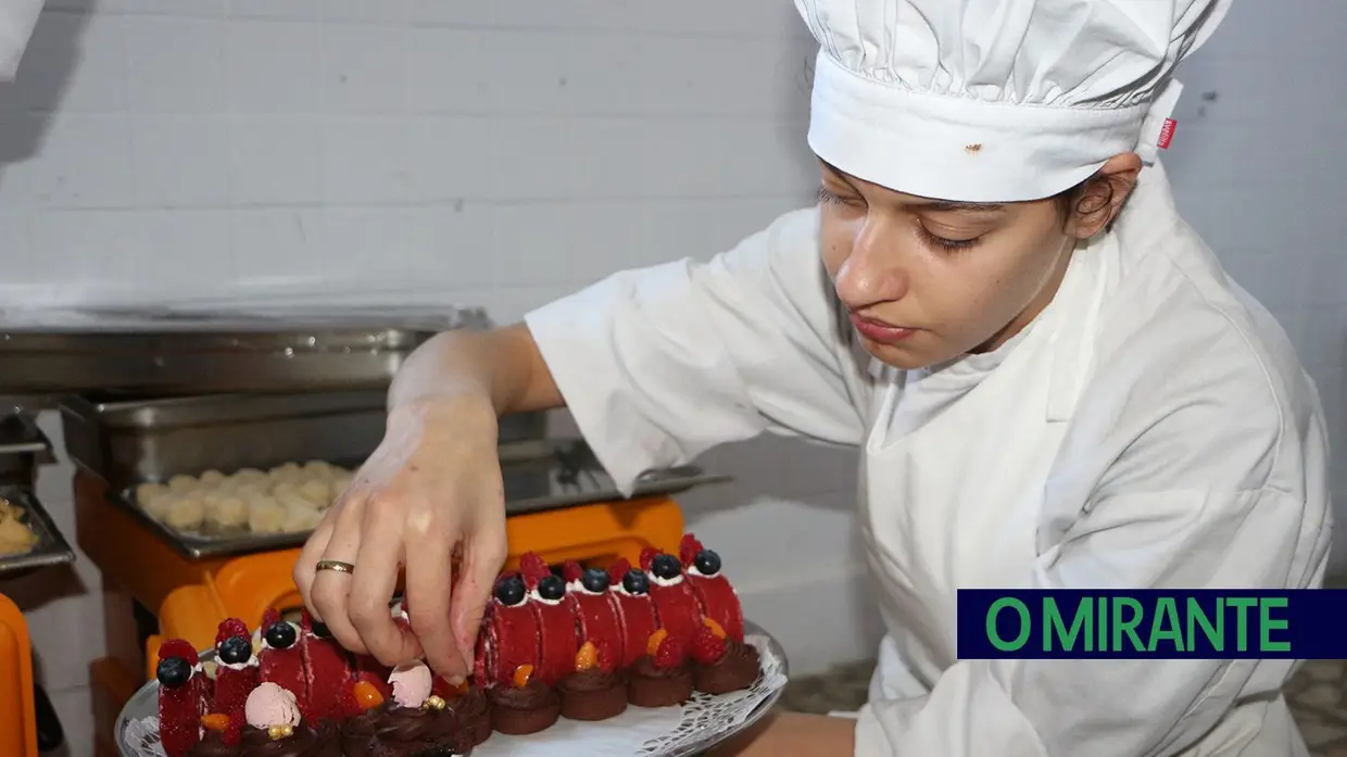 Alunos da Escola do Vale do Tejo deram outro sabor ao Galardão Empresa do Ano