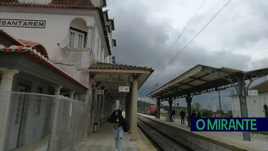Plano Ferroviário Nacional passa ao lado do distrito de Santarém