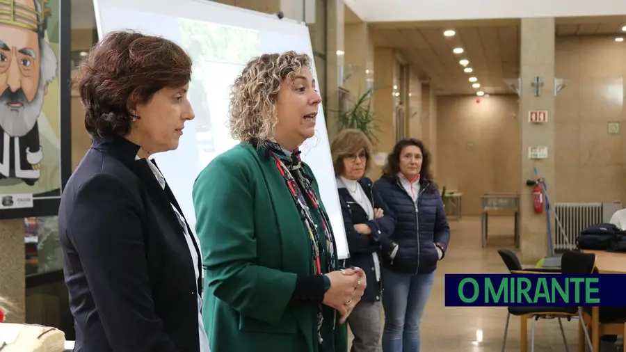 Biblioteca de Tomar comemora 25 anos com mudança de imagem Biblioteca de Tomar comemora 25 anos com mudança de imagem