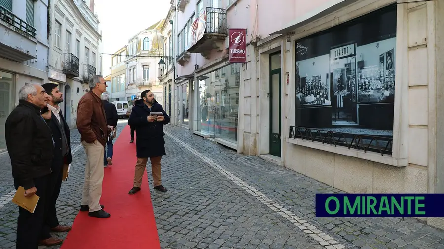 “Vamos ver as montras” no centro histórico de Santarém “Vamos ver as montras” no centro histórico de Santarém