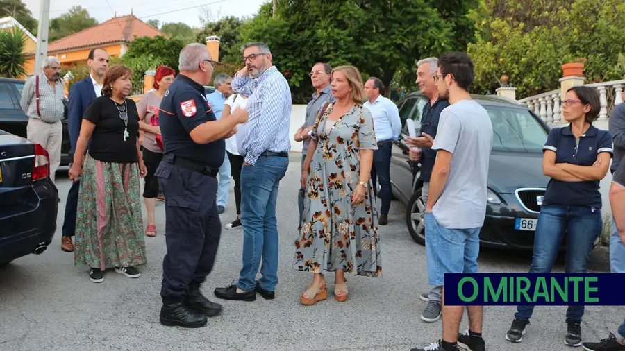 Cimpor obrigada a suspender uso de explosivos em pedreira junto a aldeia de Alverca Cimpor obrigada a suspender uso de explosivos em pedreira junto a aldeia de Alverca