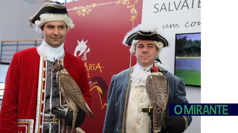 Turistas nacionais e estrangeiros aumentaram o número de visitas à Falcoaria Real de Salvaterra de Magos Turistas nacionais e estrangeiros aumentaram o número de visitas à Falcoaria Real de Salvaterra de Magos