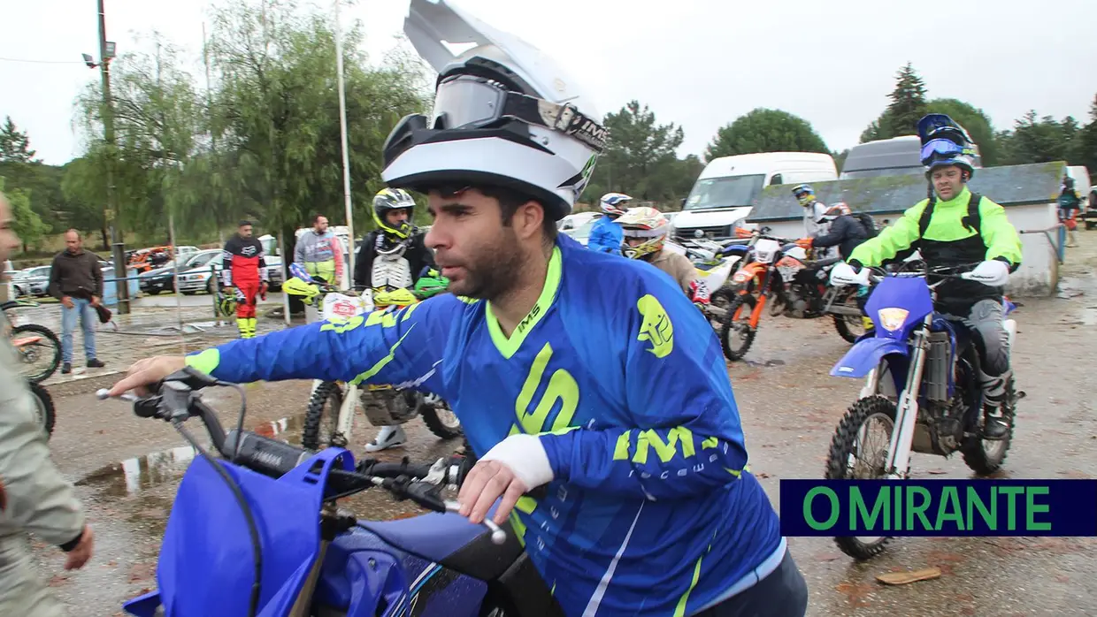 Passeio TT de motos em Marianos com muitos participantes