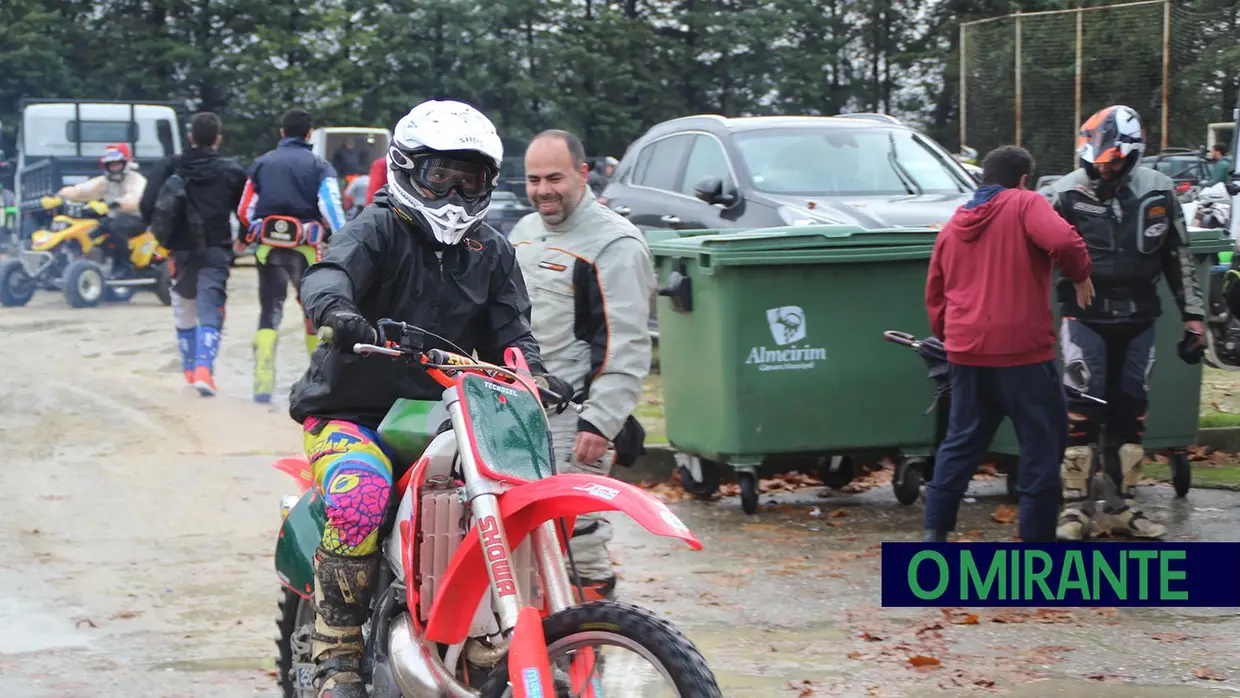 Passeio TT de motos em Marianos com muitos participantes