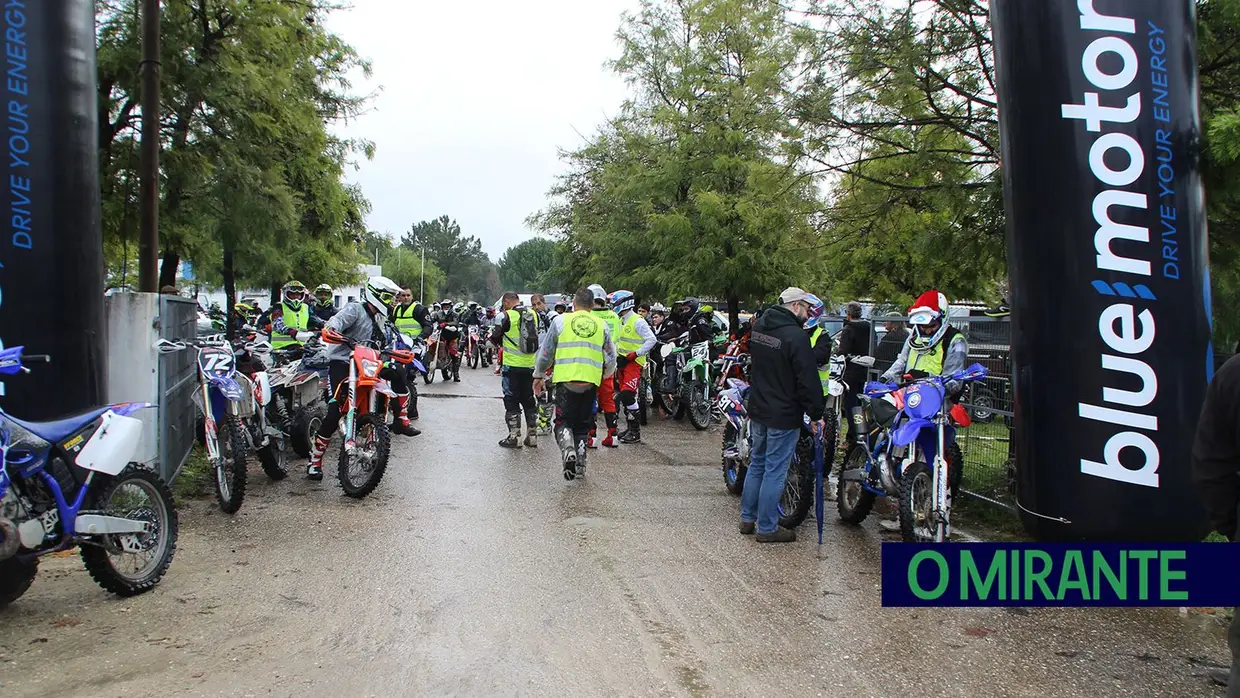 Passeio TT de motos em Marianos com muitos participantes