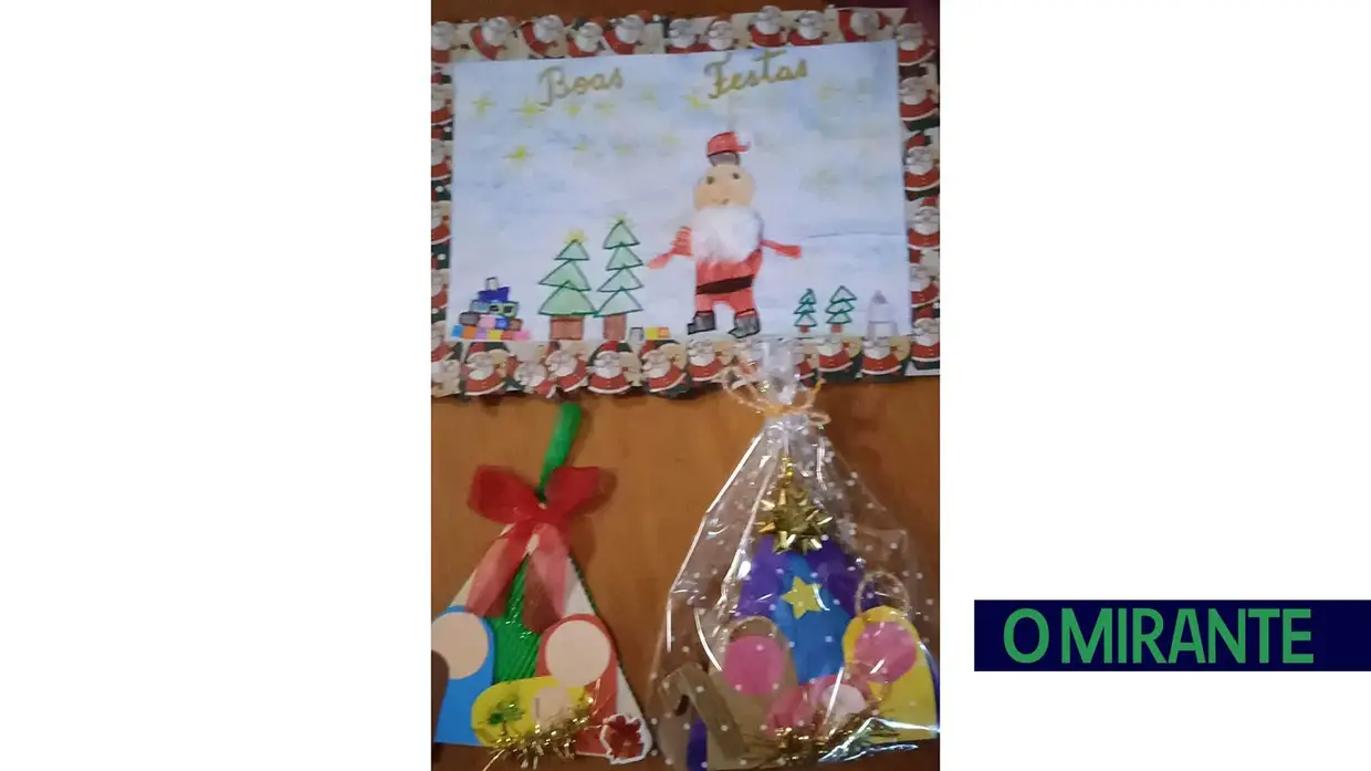 Motoclube Toda a Roda fez actividade de Natal que incluiu visita à escola da Freixianda