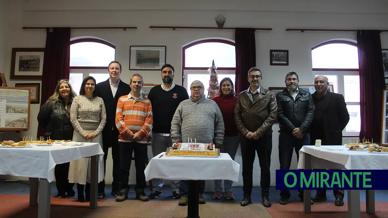Alhandra Sporting Club distingue sócios em dia de aniversário