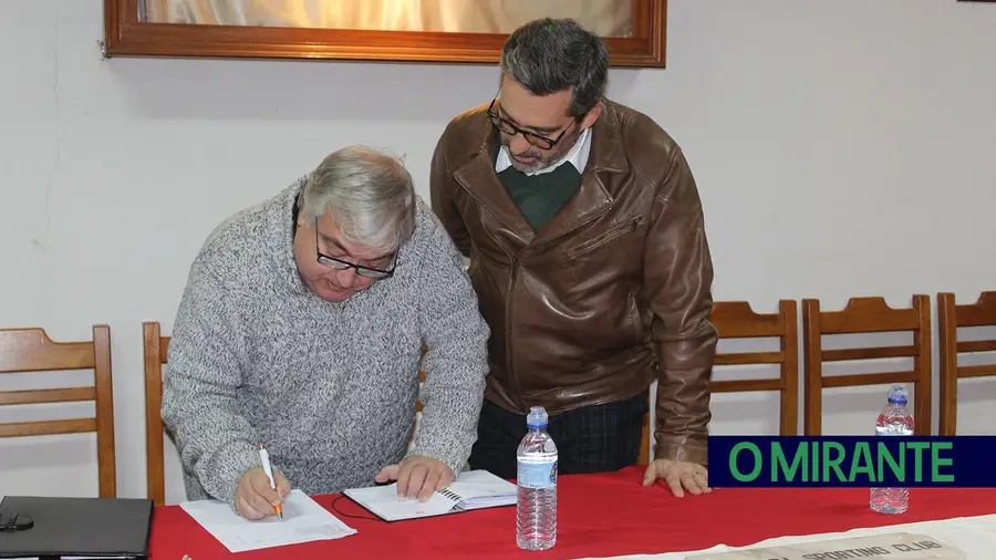 Antes fosse um livro de cheques! Antes fosse um livro de cheques!