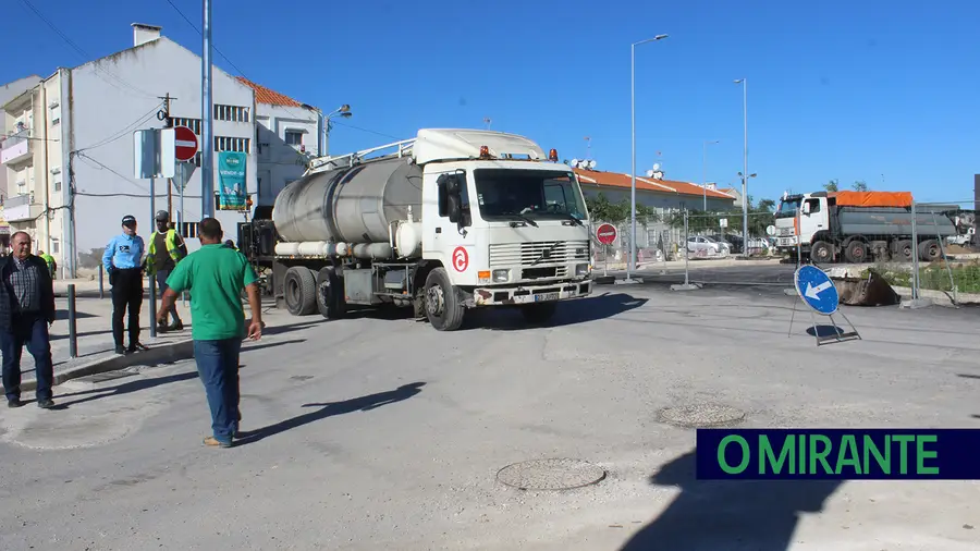Obras em urbanização deixam num caos zona ribeirinha da Póvoa de Santa Iria