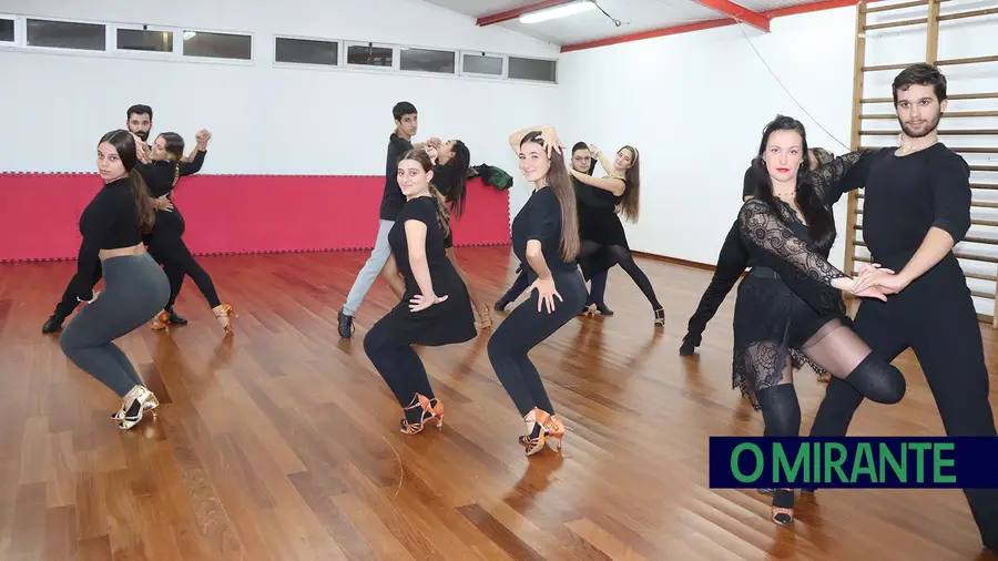 Alunos de Apolo voltam a Santarém onze anos depois Alunos de Apolo voltam a Santarém onze anos depois