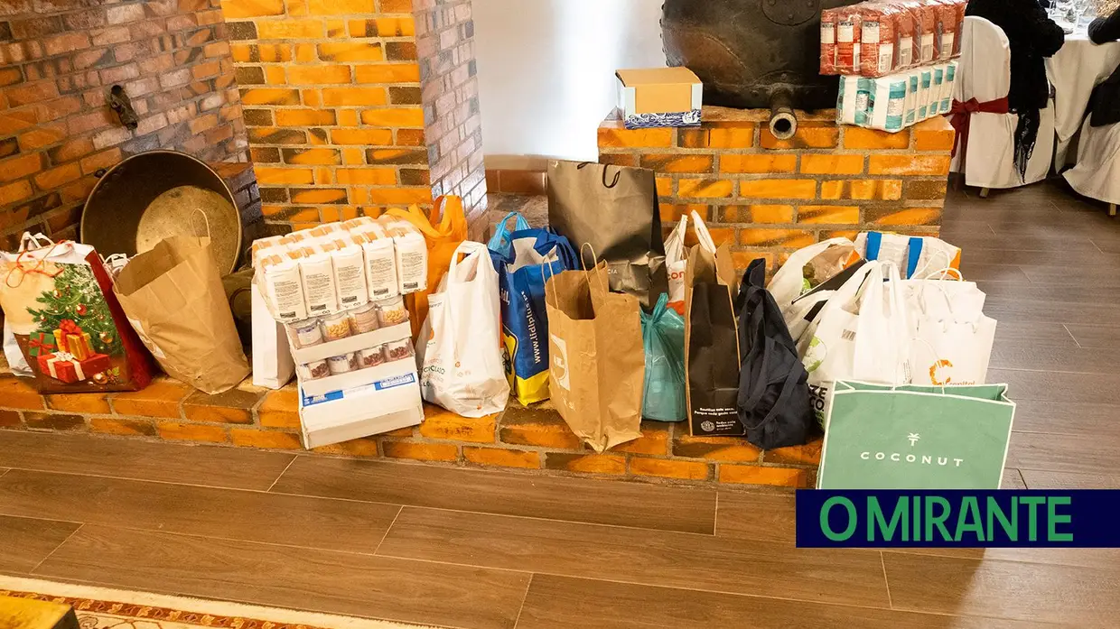Natal da Delegação da Ordem dos Engenheiros com donativo para comunidade ucraniana