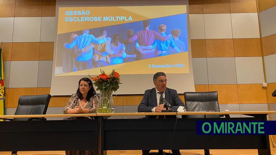 180 doentes com Esclerose Múltipla acompanhados no Centro Hospitalar do Médio 180 doentes com Esclerose Múltipla acompanhados no Centro Hospitalar do Médio