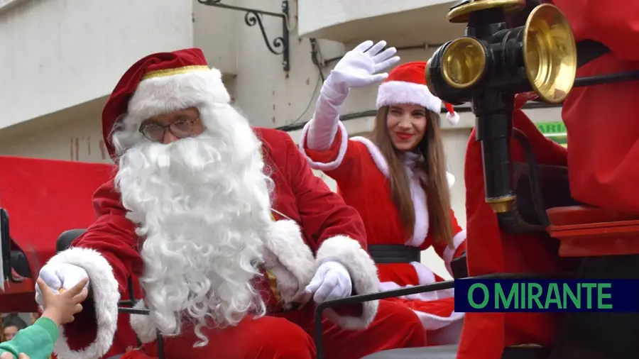 Desfile de Natal em Coruche com 500 alunos Desfile de Natal em Coruche com 500 alunos