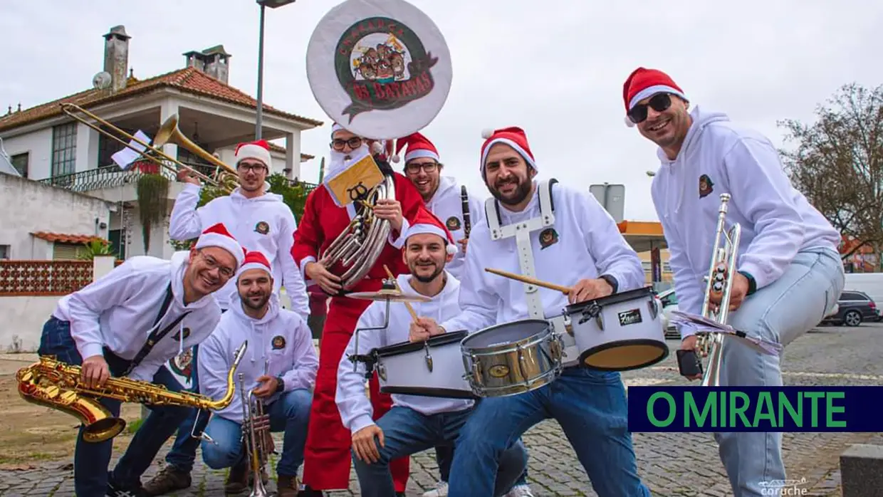 Desfile de Natal em Coruche com mais de 500 participantes