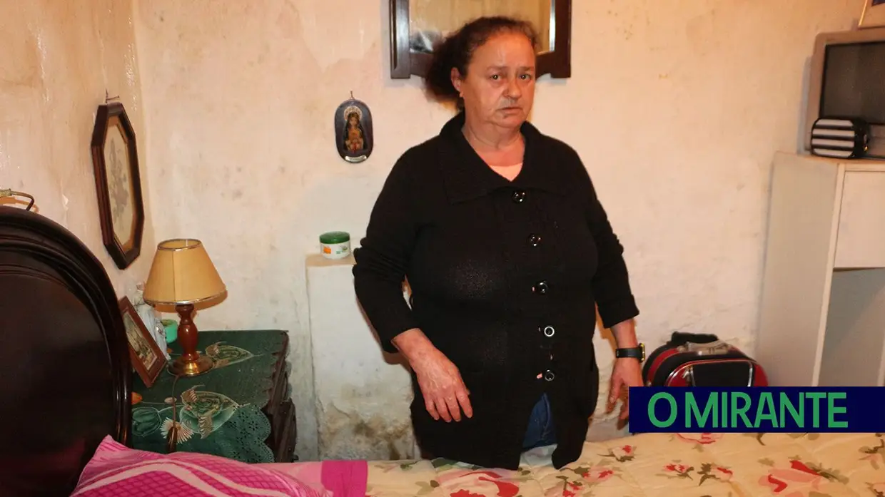 Vive numa casa sem condições em Castanheira do Ribatejo
