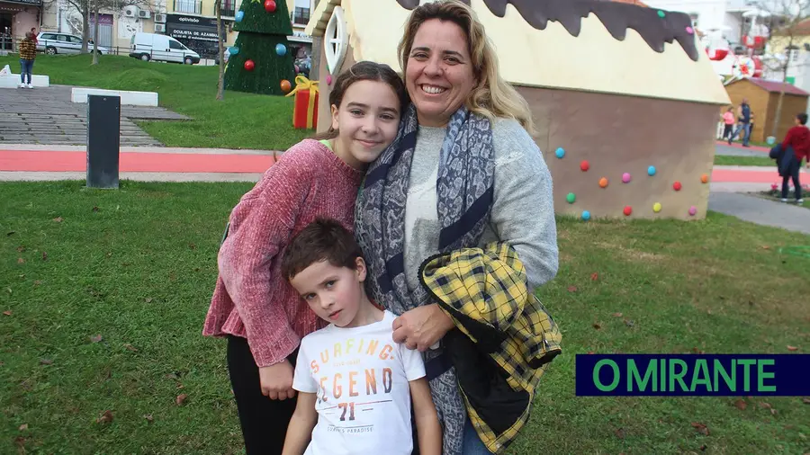 Menos dinheiro na carteira e mau tempo roubam magia ao Jardim de Natal de Azambuja Menos dinheiro na carteira e mau tempo roubam magia ao Jardim de Natal de Azambuja