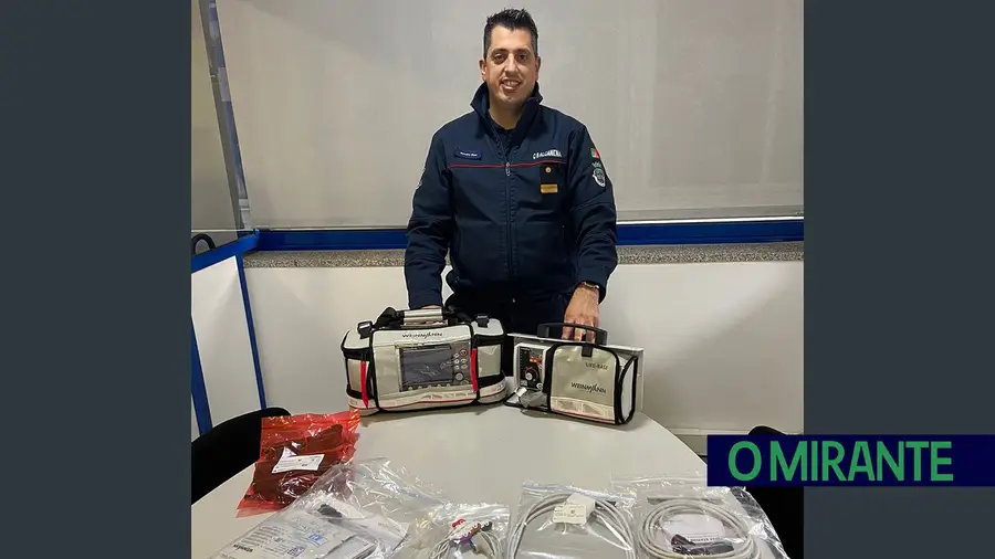 Bombeiros de Alcanena recebem prenda de benemérito anónimo Bombeiros de Alcanena recebem prenda de benemérito anónimo