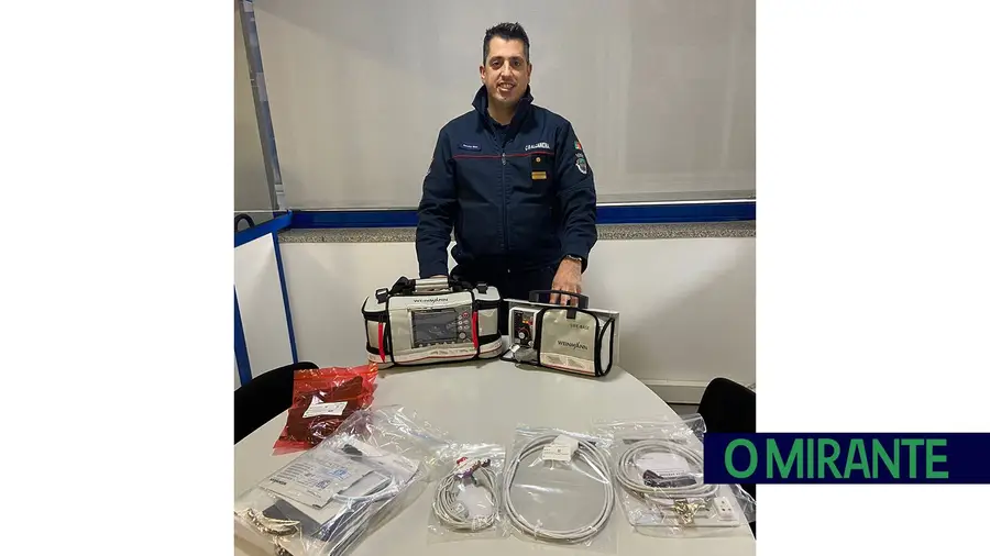 Bombeiros de Alcanena recebem prenda de benemérito anónimo Bombeiros de Alcanena recebem prenda de benemérito anónimo