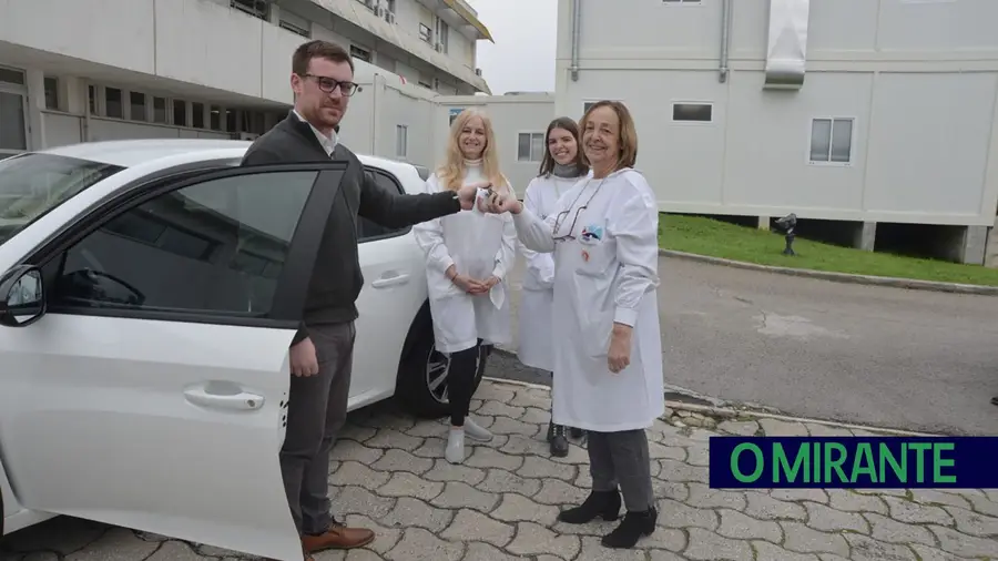 Hospital Distrital de Santarém com carro eléctrico para equipa da saúde mental