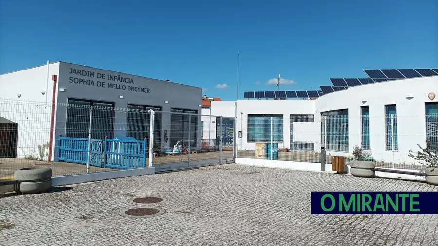 Concurso para demolir jardim-de-infância no Entroncamento novamente deserto Concurso para demolir jardim-de-infância no Entroncamento novamente deserto
