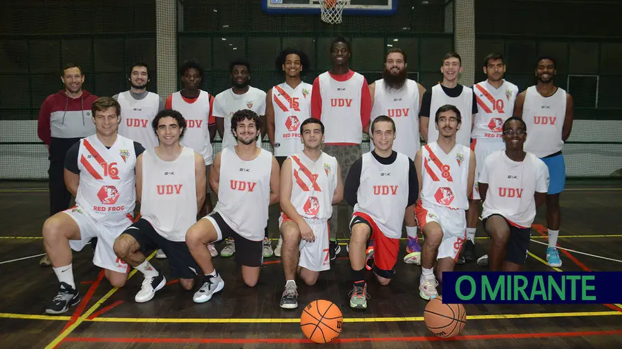 Vilafranquense voltou a ter basquetebol sénior e luta pela subida