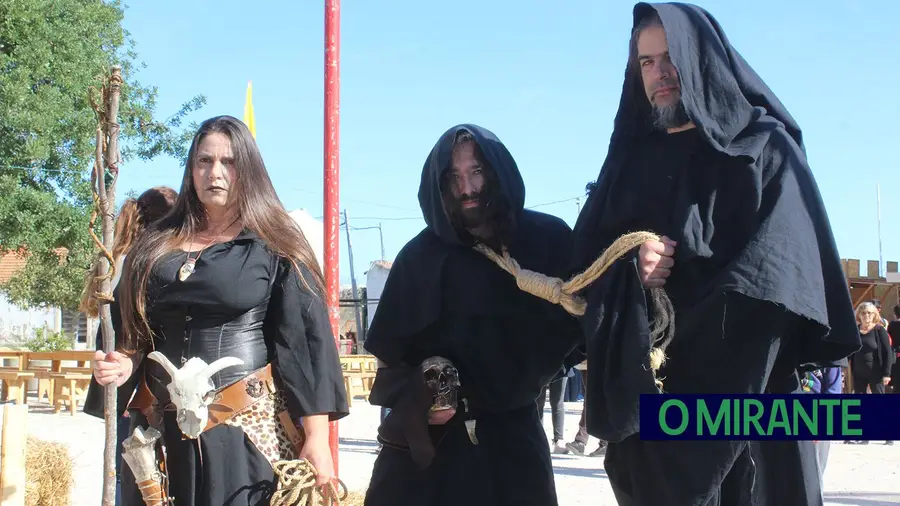 Os ‘corvos pretos’ da Póvoa de Santa Iria dão vida à história, mitos e lendas Os ‘corvos pretos’ da Póvoa de Santa Iria dão vida à história, mitos e lendas