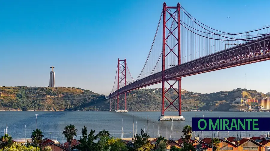 Trânsito condicionado na Ponte 25 de Abril até dia 20 devido a obras Trânsito condicionado na Ponte 25 de Abril até dia 20 devido a obras