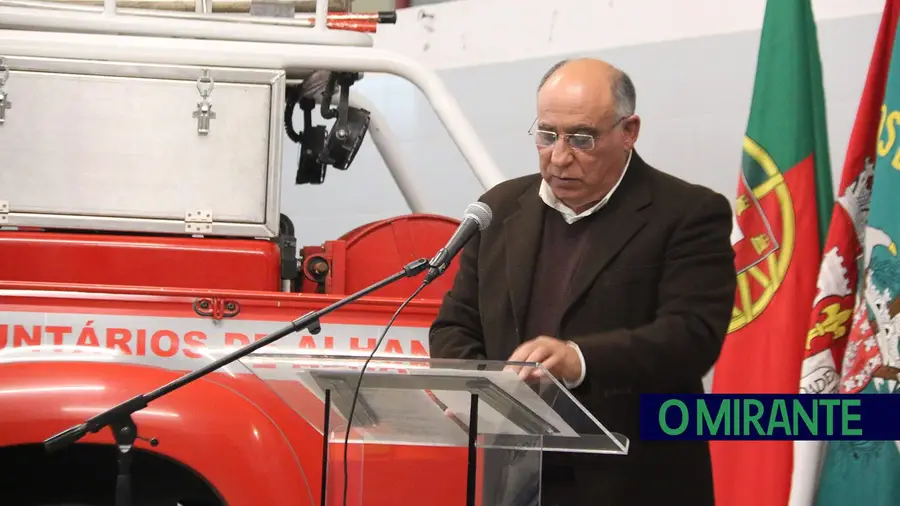 José João Oliveira é o novo presidente dos Bombeiros Voluntários de Alhandra José João Oliveira é o novo presidente dos Bombeiros Voluntários de Alhandra