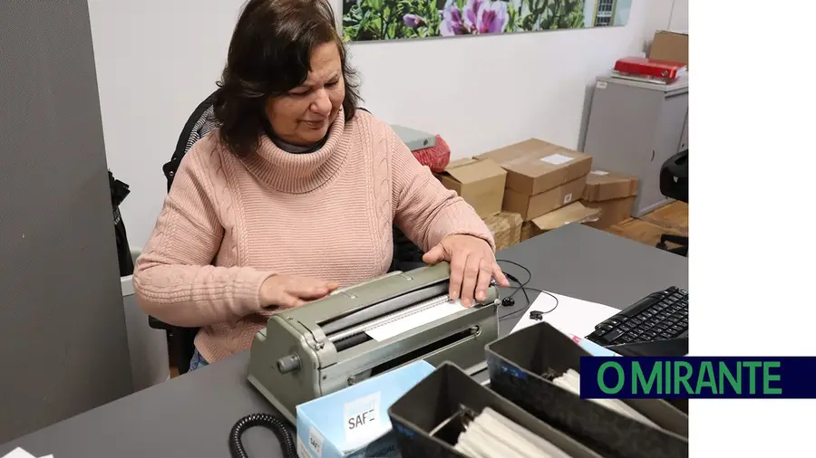 Cega desde os nove meses Idalina Lopes é uma referência de superação Cega desde os nove meses Idalina Lopes é uma referência de superação