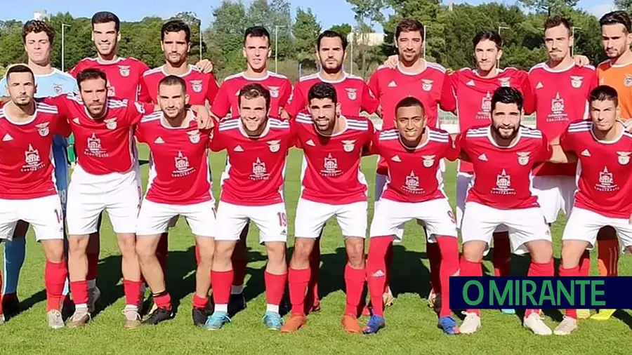 Domingo de muitos golos no campeonato distrital de Santarém