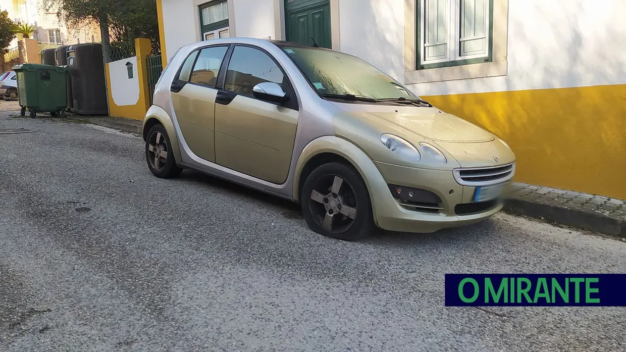 Madrugada de vandalismo em Torres Novas